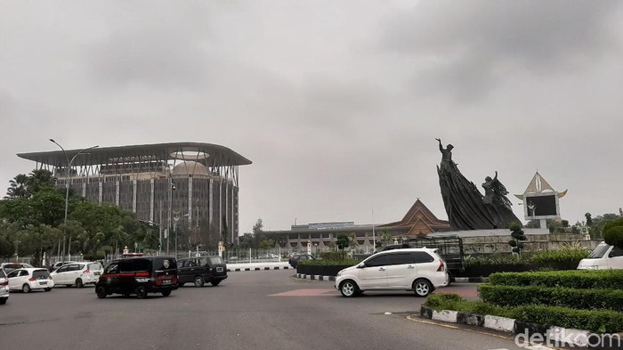 tugu-zapin-ikon-kota-pekanbaru_169