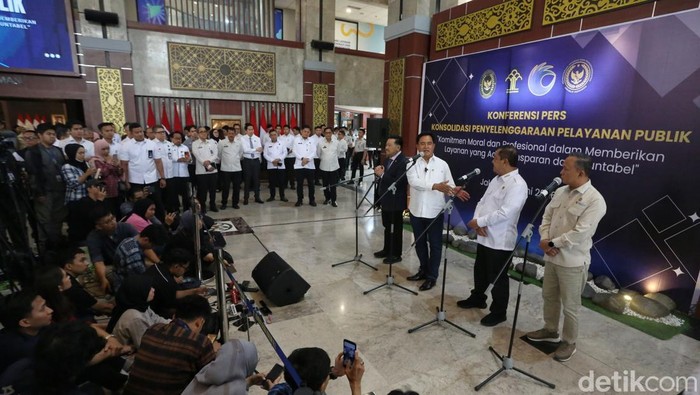 usai-silmy-karim-ditangkap-kpk-yusril-tegaskan-komitmen-bersih-di-kemenko-kumham-imipas-1780912013175_169