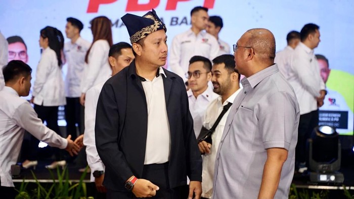 wakil-ketua-komisi-vi-dpr-ri-andre-rosiade-memastikan-rosiade-padel-cup-akan-rutin-digelar-di-sumbar-sebagai-komitmen-mendukun-1780729587080_169