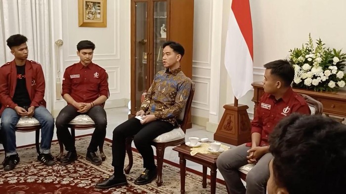 wapres-gibran-rakabuming-menerima-mahasiswa-yang-demonstrasi-di-monas-jakpus-1781582663630_169