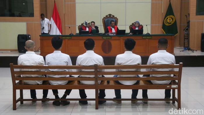 aktor-intelektual-pembunuhan-kacab-bank-dituntut-hukuman-15-tahun-1782140100245_169