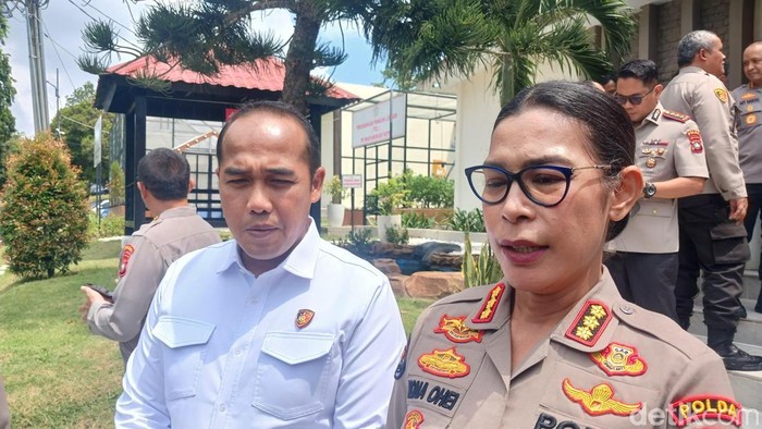 kabid-humas-polda-kepri-kombes-nona-pricillia-ohei-dan-dirreskrimum-kombes-ronni-bonic-foto-alamudin-hamapudetiksumut-1783670180800_169