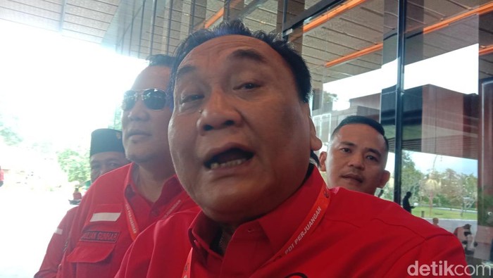 ketua-dpd-pdi-perjuangan-jawa-tengah-bambang-pacul-wuryanto-ditemui-di-the-meru-sanur-denpasar-bali-rabu-3072025-foto-rizki-se-1753845190343_169