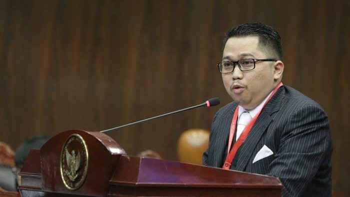 pakar-hukum-tata-negara-muhammad-rullyandi_169