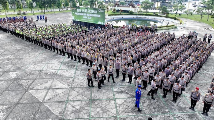 polda-riau-menggelar-apel-gelar-pasukan-pengamanan-riau-bhayangkara-run-2026-1784172681149_169