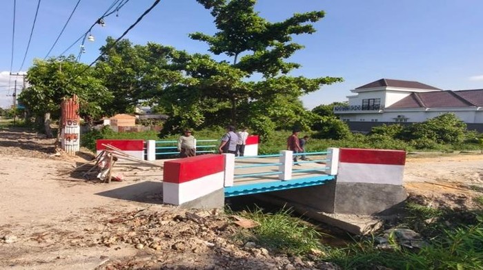 polda-riau-menuntaskan-pembangunan-80-jembatan-merah-putih-termasuk-7-di-antaranya-di-kota-pekanbaru-1783614311231_169