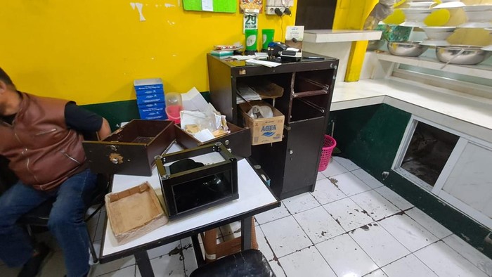Respons 110 – Polres Jaksel Usut Rumah Makan Minang Dibobol Maling