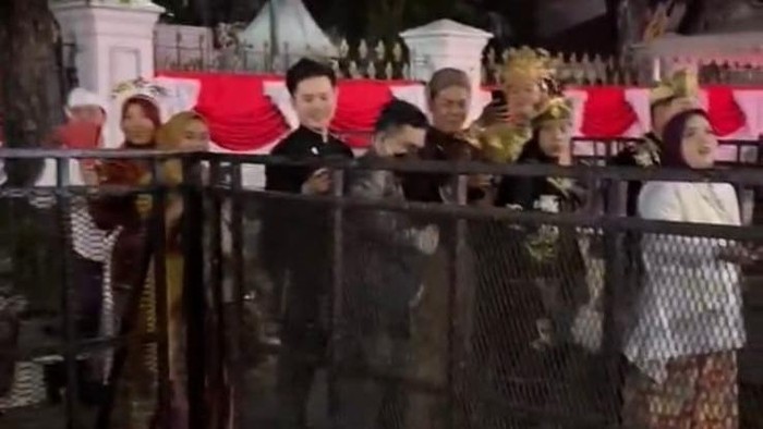 Tamu HUT ke-81 RI Tiba di Istana Sejak Pukul 03.00 WIB, Disambut Seskab Teddy