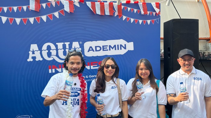 aqua-1786795655481_169