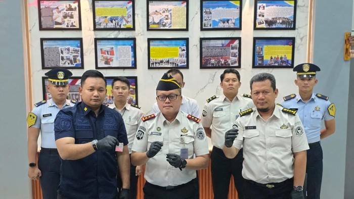 barang-bukti-dipamerkan-dalam-konferensi-pers-terkait-warga-binaan-mencoba-menyelundupkan-narkotika-ke-rutan-salemba-dok-istim-1786023754017_169