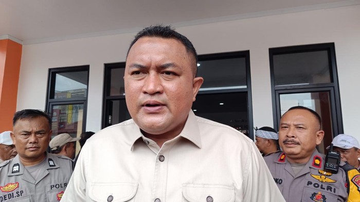 Bupati Bogor Minta SPPG Ciherang Disetop Sementara Usai Dugaan Keracunan MBG