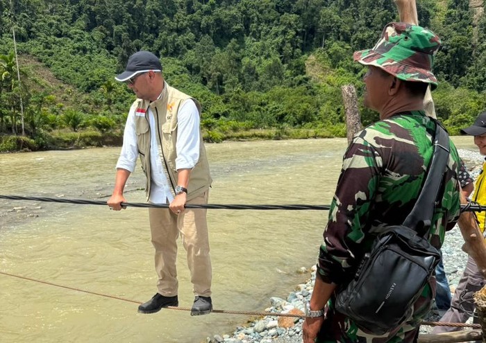 dari-tali-baja-ke-jembatan-perintis-asa-warga-desa-sikundo-segera-terwujud-1786270876960