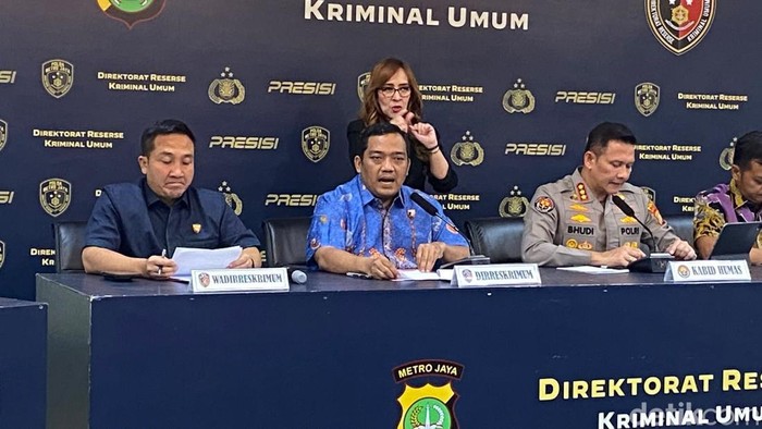 dirkrimum-polda-metro-jaya-kombes-iman-imanuddin-1786096322096_169-1