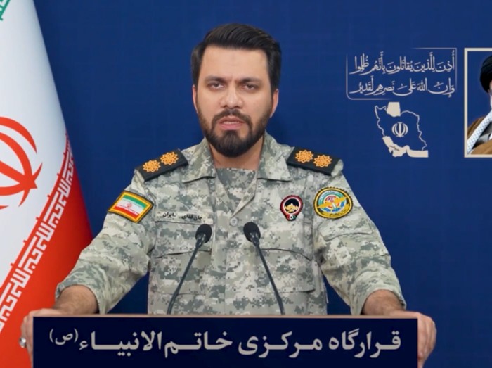 ebrahim-zolfaghari-juru-bicara-militer-iran-1773113260743_43