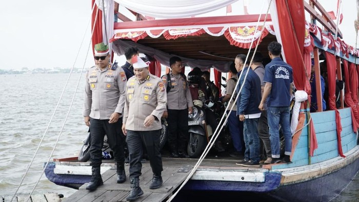 Ekspedisi Polda Riau Seberangi Lautan, Merajut Kebhinekaan di Pulau Terluar