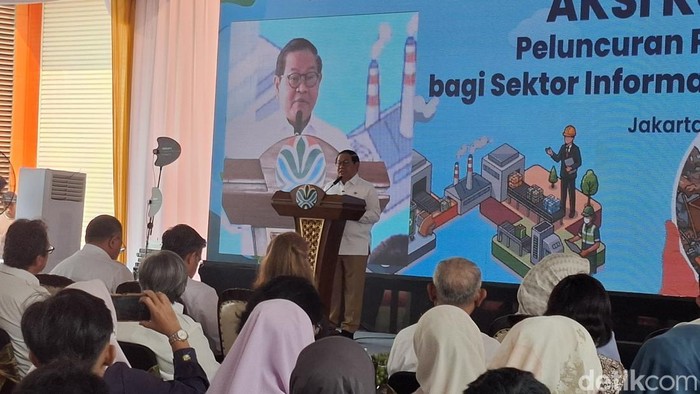 Pemprov DKI Denda Perusahaan yang Buang Sampah Sembarangan Rp 5 Juta