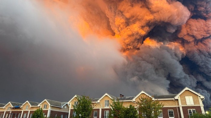 gudang-di-moskow-terbakar-usai-kena-serangan-drone-ukraina-reutersstringer-1786869400515_169