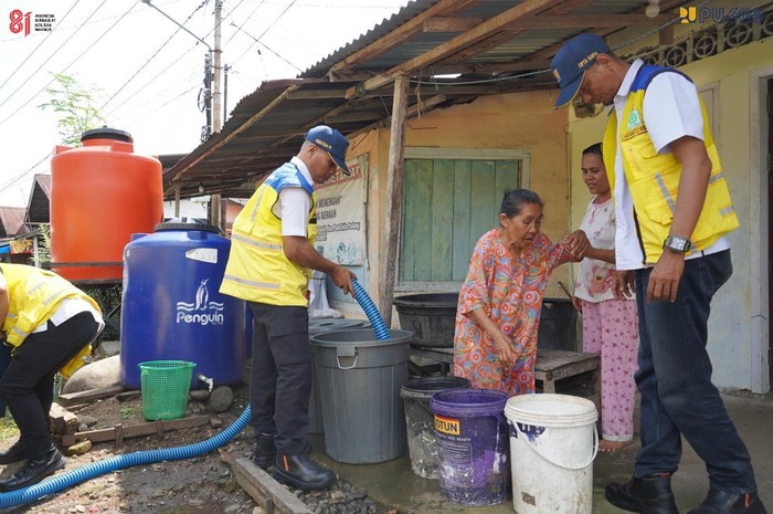 kementerian-pu-gerak-cepat-tangani-banjir-di-padang-kerahkan-pompa-hingga-pulihkan-akses-1785924700397
