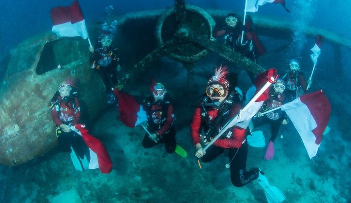 Merah Putih Berkibar di Dasar Laut Biak Papua, Kenang Sejarah Penting RI