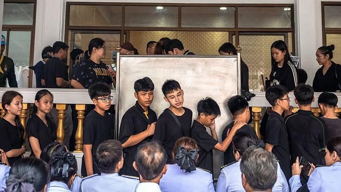 Pelaku Penembakan Sekolah Thailand Belajar Gunakan Senjata Api dari Medsos