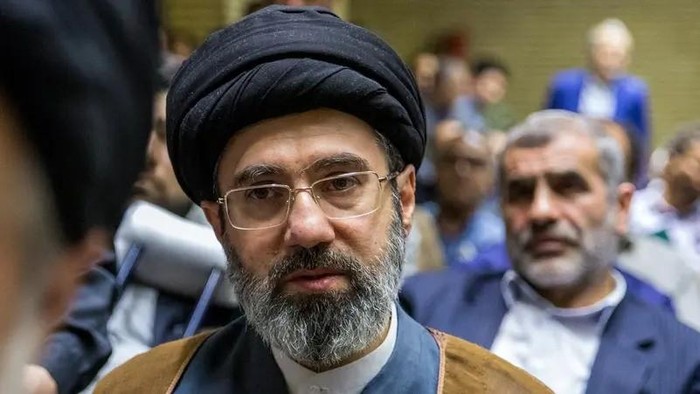 pemimpin-tertinggi-iran-mojtaba-khamenei-1775906157579_169