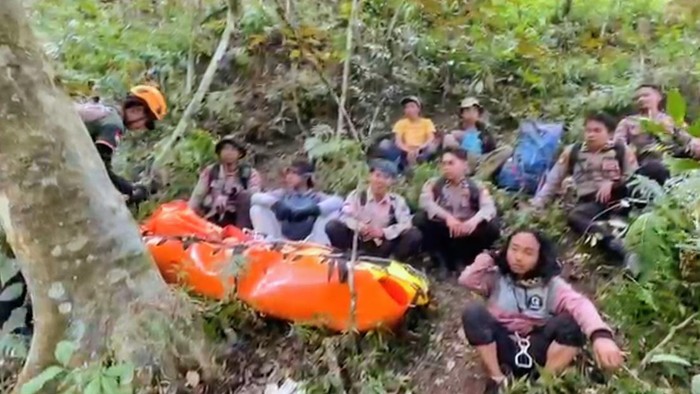 pendaki-gunung-piramid-1785945003710_169