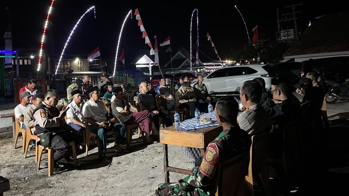 polres-oku-selatan-gelar-ronda-bersama-warga-1786077786120_169