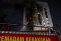 Warga Dengar 2 Kali Ledakan Saat Gedung Bapenda DKI Terbakar