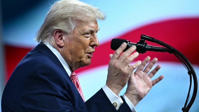 Iran Tepis Trump Soal Klaim Selat Hormuz Wilayah AS: Akan Tetap Milik Iran!