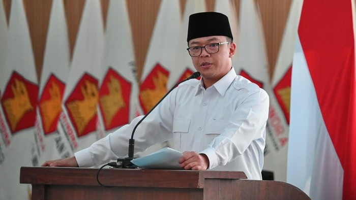 sekjen-partai-gerindra-sugiono-1786880451917_169