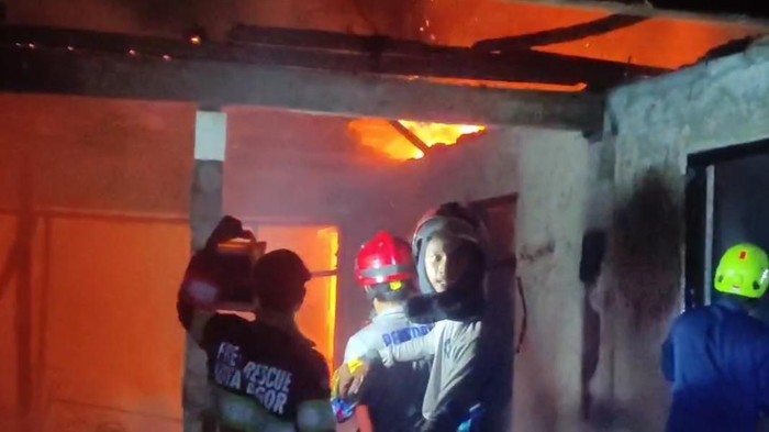 detik Ibu di Bogor Tewas Usai Selamatkan Anak dari Kebakaran Rumah