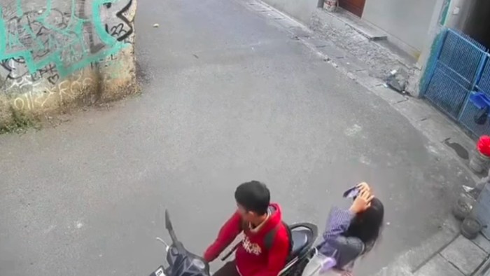 seorang-pria-menjadi-korban-curanmor-di-kembangan-jakbar-sepeda-motor-pria-itu-diduga-dibawa-wanita-saat-pertemuan-pertama-fir-1785999460503_169