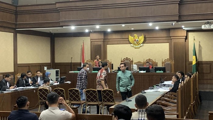 sidang-eks-ketua-ombudsman-muliadetikcom-1785991541340_169
