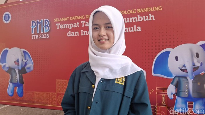 sofi-aulia-syarifa-lulusan-sma-plus-ct-arsa-yang-tembus-itb-1785923838256_169
