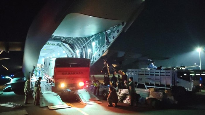 Hari Kedua Pascagempa NTT, Seskab Teddy: Tambahan 25 Ton Bantuan Dikirimkan