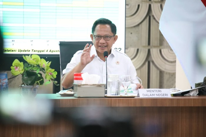 tito-minta-16-kl-eksekusi-program-rehab-rekon-pascabencana-sumatera-1785925375376