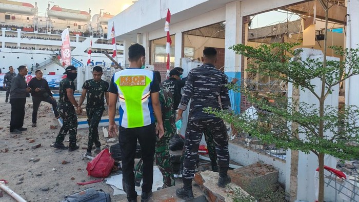 TNI Kerahkan Hercules dan KRI ke Wilayah Terdampak Gempa M 7 di NTT