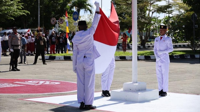 upacara-peringatan-hari-ulang-tahun-hut-ke-81-kemerdekaan-republik-indonesia-di-perbatasan-1786962155442_169