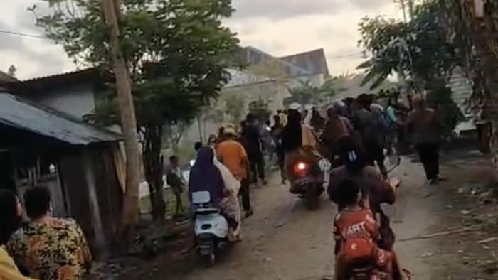 Gempa M 7 NTT Picu Peringatan Tsunami, Warga Selayar Evakuasi ke Atas Bukit