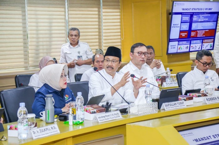 dpd-ri-apresiasi-kemensos-libatkan-masyarakat-dalam-pemutakhiran-data-1789386381974