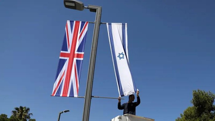 ilustrasi-bendera-inggris-dan-israel_169