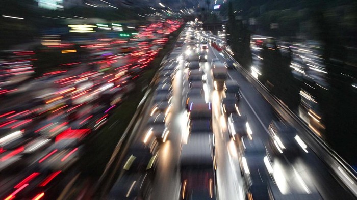 ilustrasi-macet-1754995918615_169