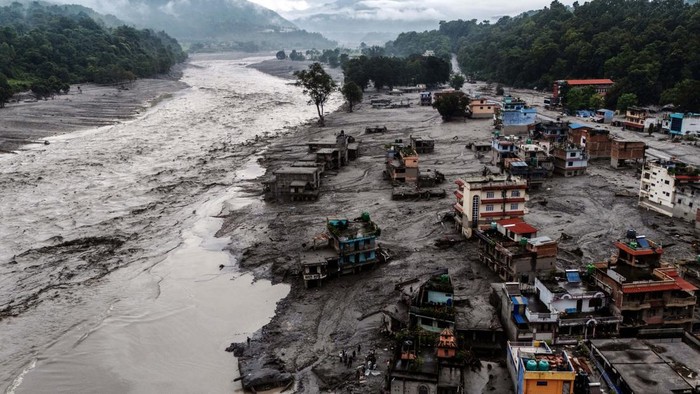 korban-banjir-nepal-tembus-781-jiwa-ribuan-orang-masih-hilang-1788153235935_169