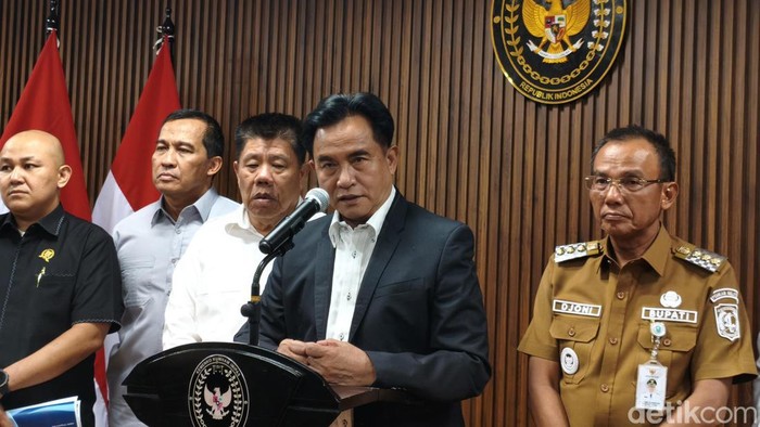 menko-bidang-hukum-ham-imigrasi-dan-permasyarakatan-kumham-imipas-yusril-ihza-mahendra-1787060473705_169