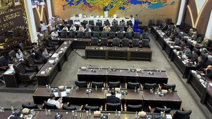 rapat-baleg-dpr-membahas-ruu-reforma-agraria-1789021967538_169
