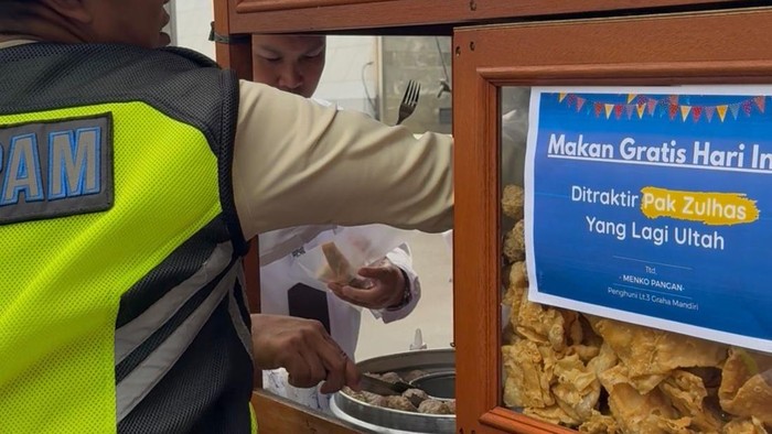 rayakan-ultah-zulhas-borong-dagangan-19-umkm-untuk-dibagikan-gratis-1788186486904_169