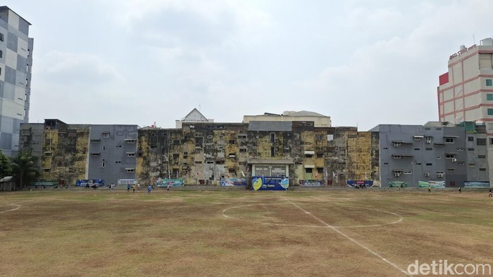 stadion-taman-sari-1789802638880_169